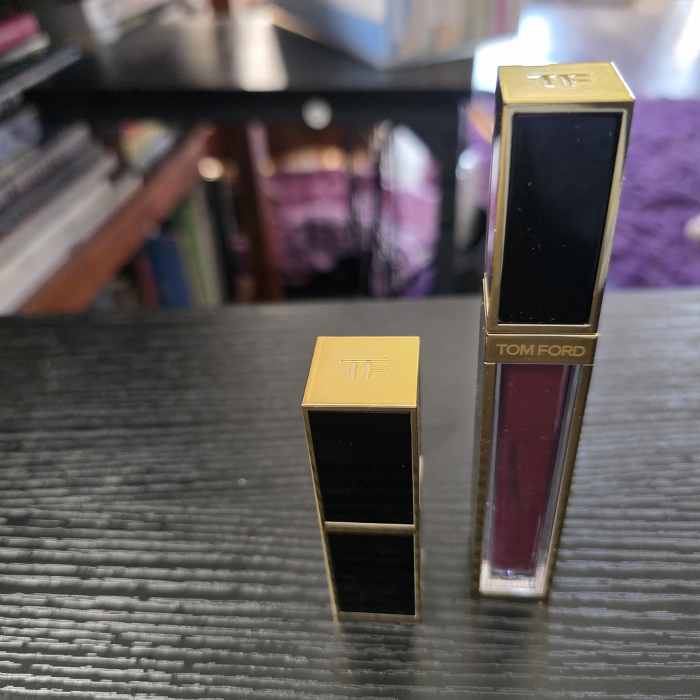 Tom Ford Lip Gloss in Deep Berry